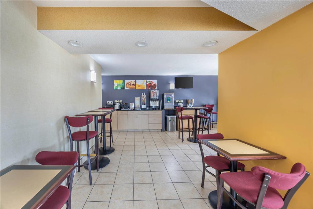 Quality Inn Glasgow - photo 51