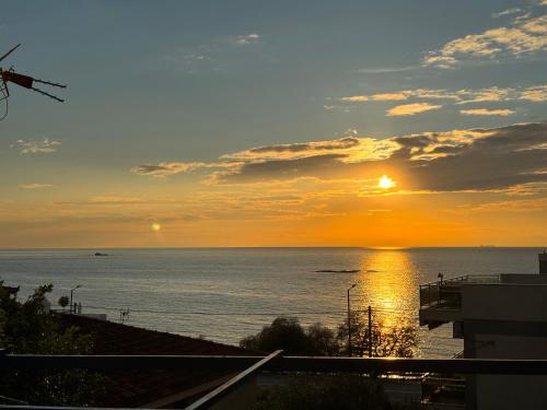 Traditional Seaview Maisonette — 4-Star Luxury Hotel in Saronida, Greece