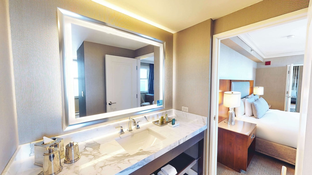 Hilton Chicago - photo 82