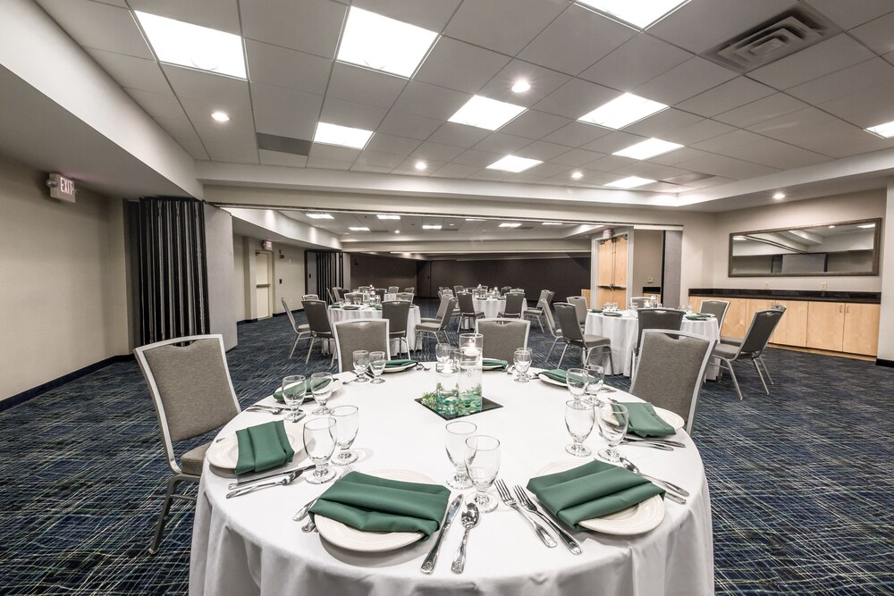 Holiday Inn Raleigh Downtown - photo 40