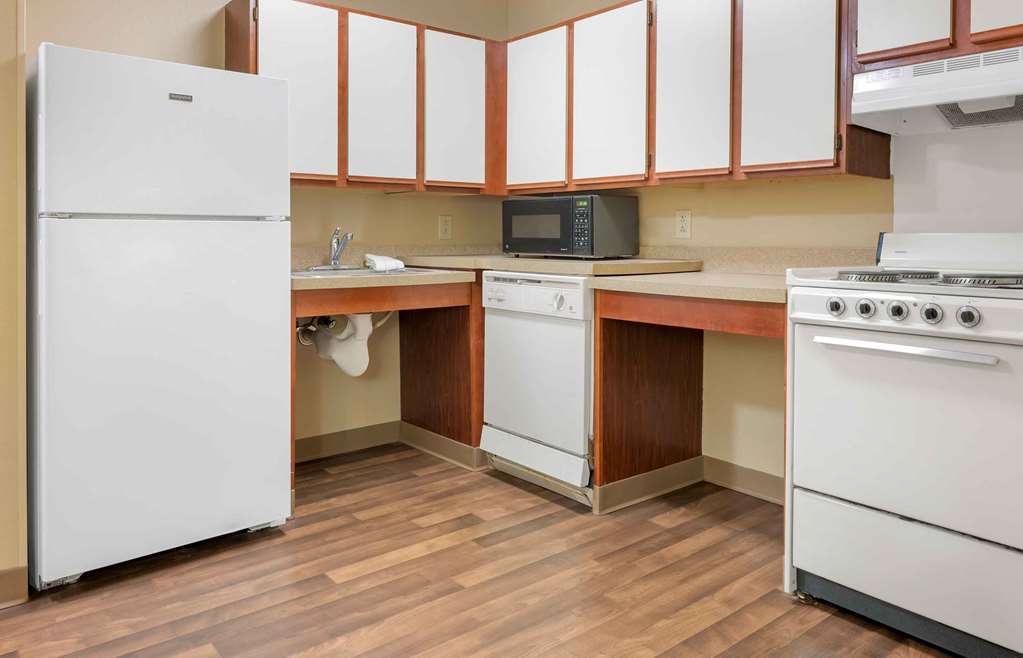 Extended Stay America Suites Pittsburgh Airport - photo 23