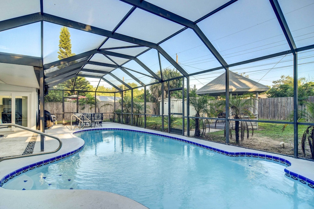 Beautiful Clearwater Getaway 6 Mi to Beach in Clearwater, United States