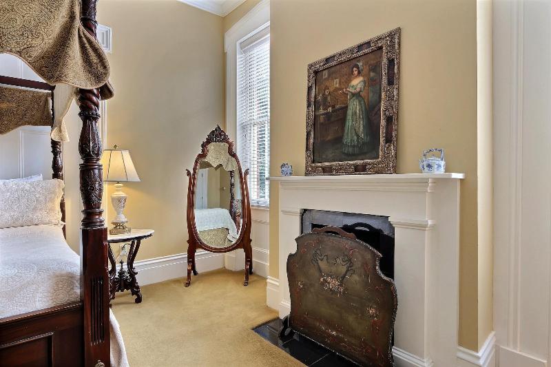 The Presidents Quarters Inn - photo 85