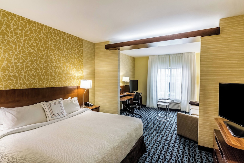 Fairfield Inn & Suites by Marriott Butte - photo 8