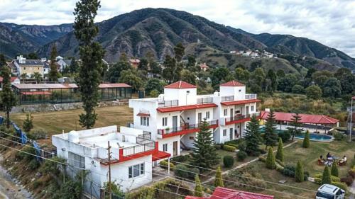 Mohdev Resort - carbon neutral hotel in Unknown City