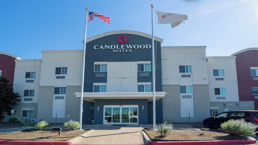 Candlewood Suites Baytown by IHG - photo 64