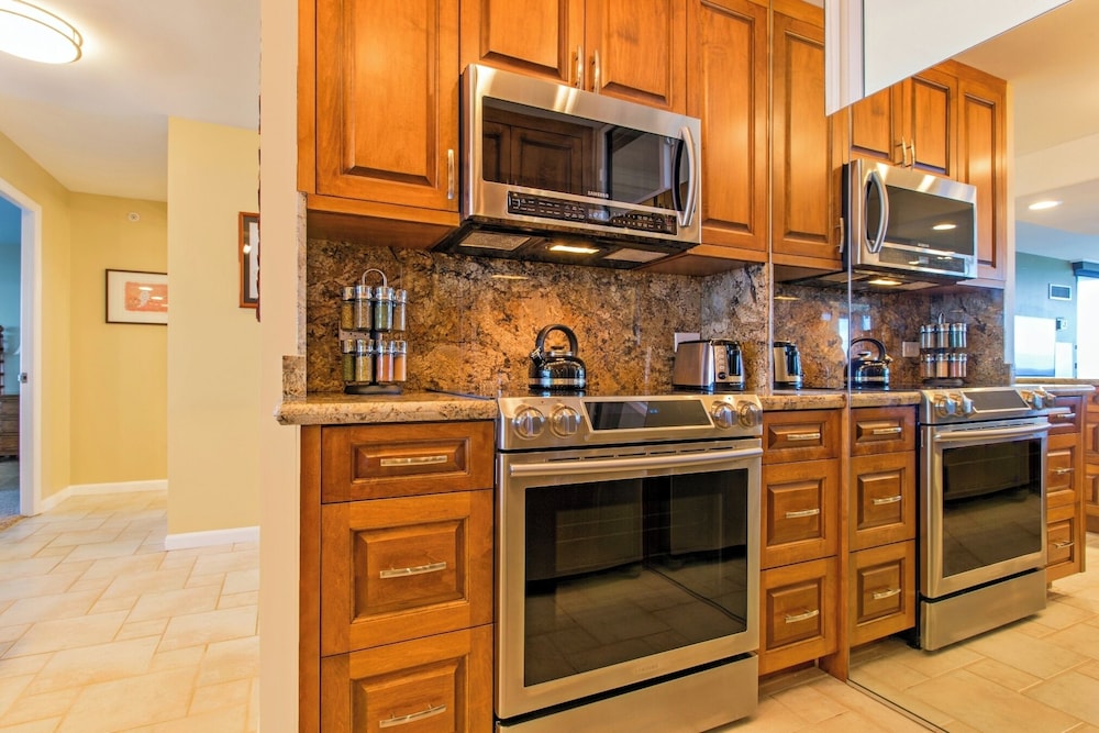 Mahana Resort #1106 1 Br condo by RedAwning - photo 6