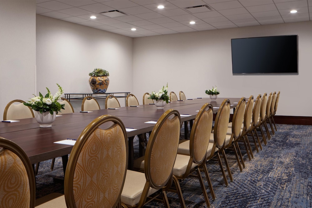 Amway Grand Plaza Curio Collection by Hilton - photo 104