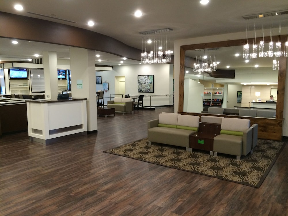 Holiday Inn Greensboro Coliseum by IHG - photo 27