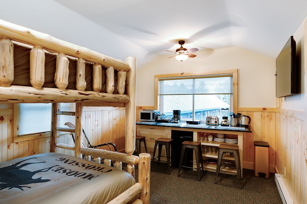Cobble Mountain Lodge - photo 33