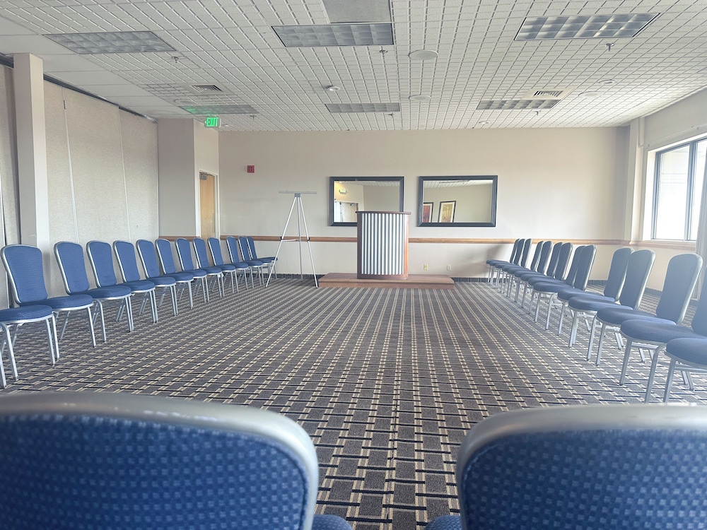Quality Inn & Suites Fort Collins East - photo 31
