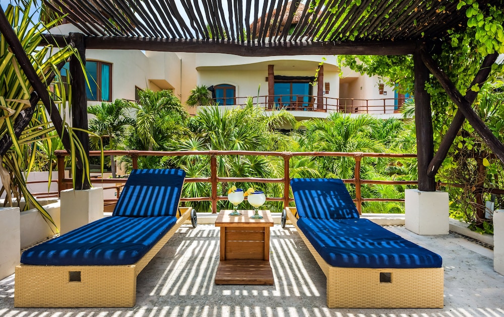 Sundeck
