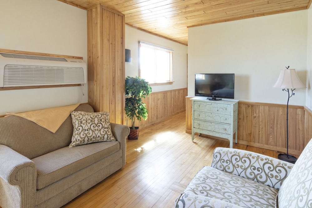 Stay Inn Ely - photo 34