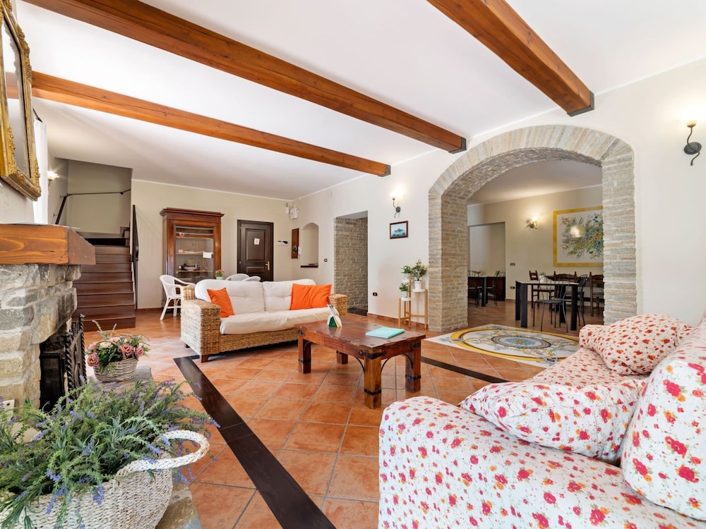 Villa With Pool Near Paestum — 4-Star Luxury Hotel in Albanella, Italy