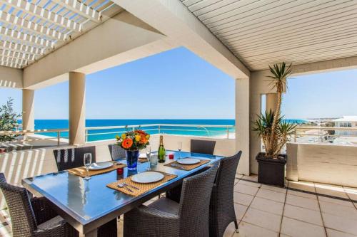 Beach View Apartment in Cottesloe — 4-Star Luxury Hotel in Perth, Australia