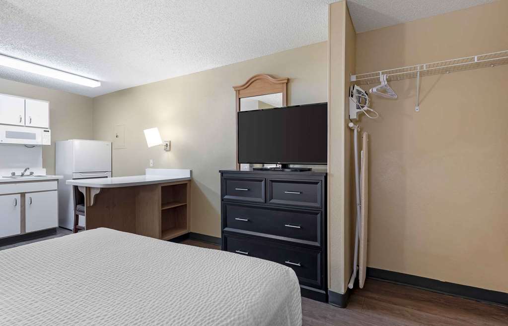 Extended Stay America Select Suites Denver Aurora South - photo 9