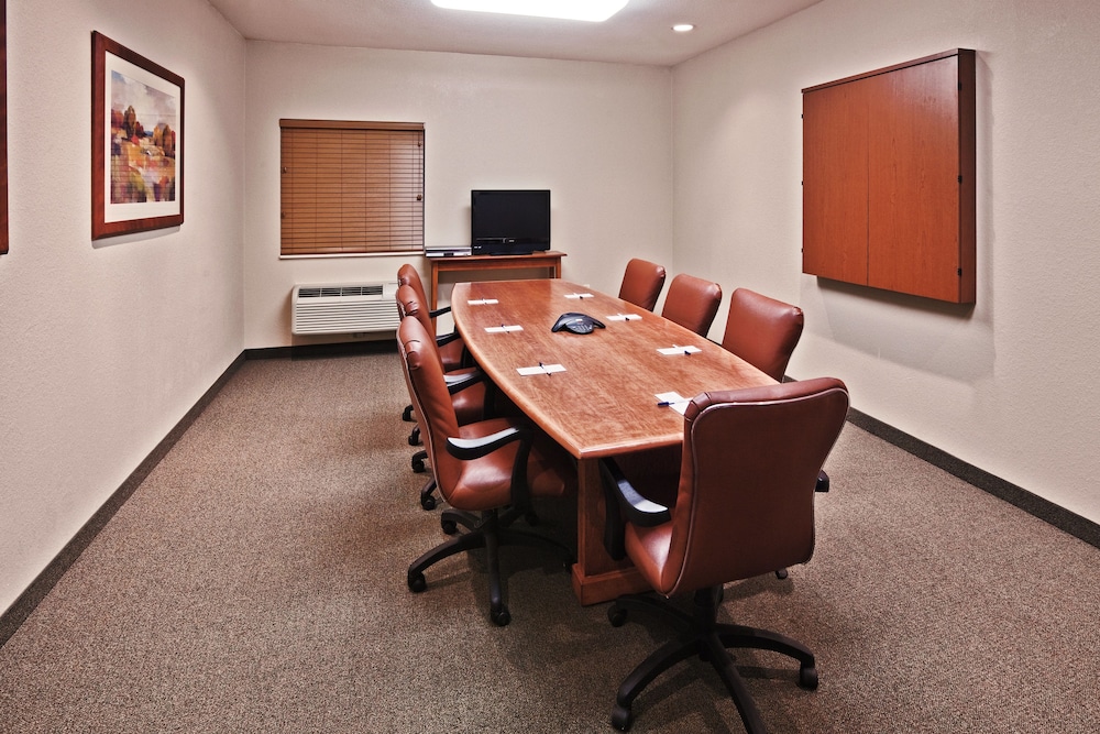 Candlewood Suites Owasso by IHG - photo 21