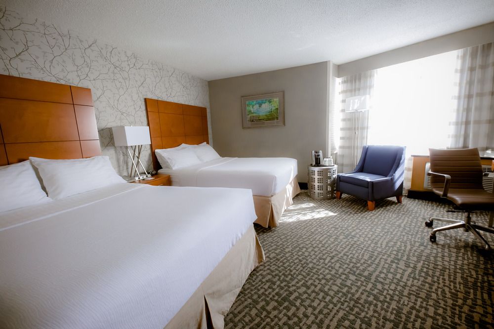 Holiday Inn Raleigh Downtown - photo 5