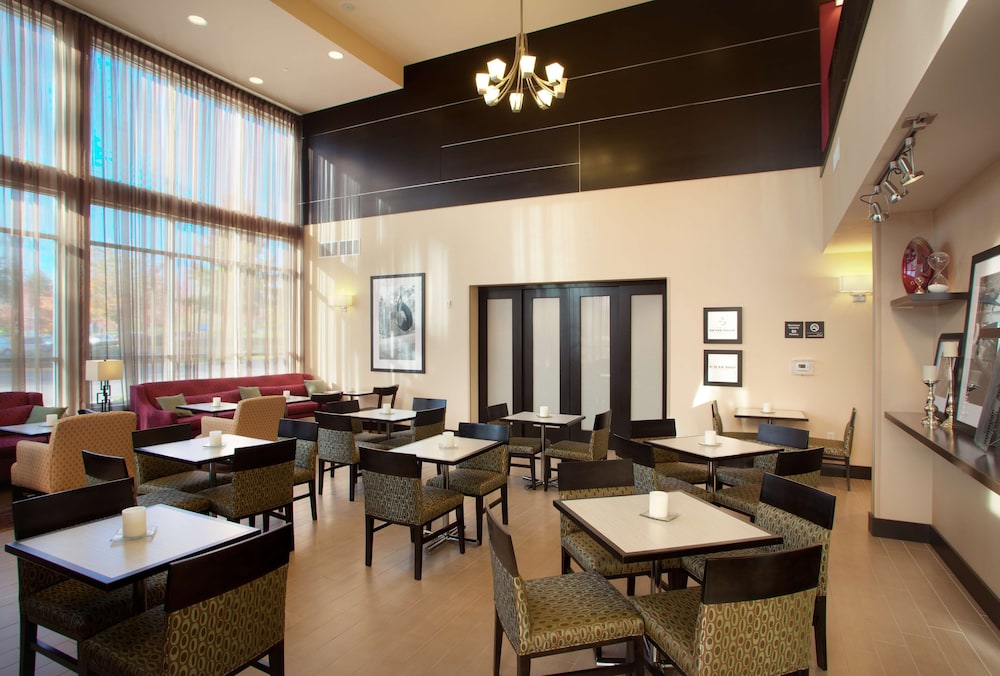 Hampton Inn & Suites Seattle Federal Way - photo 58
