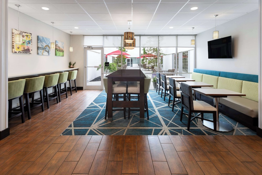Hampton Inn & Suites Hershey - photo 7