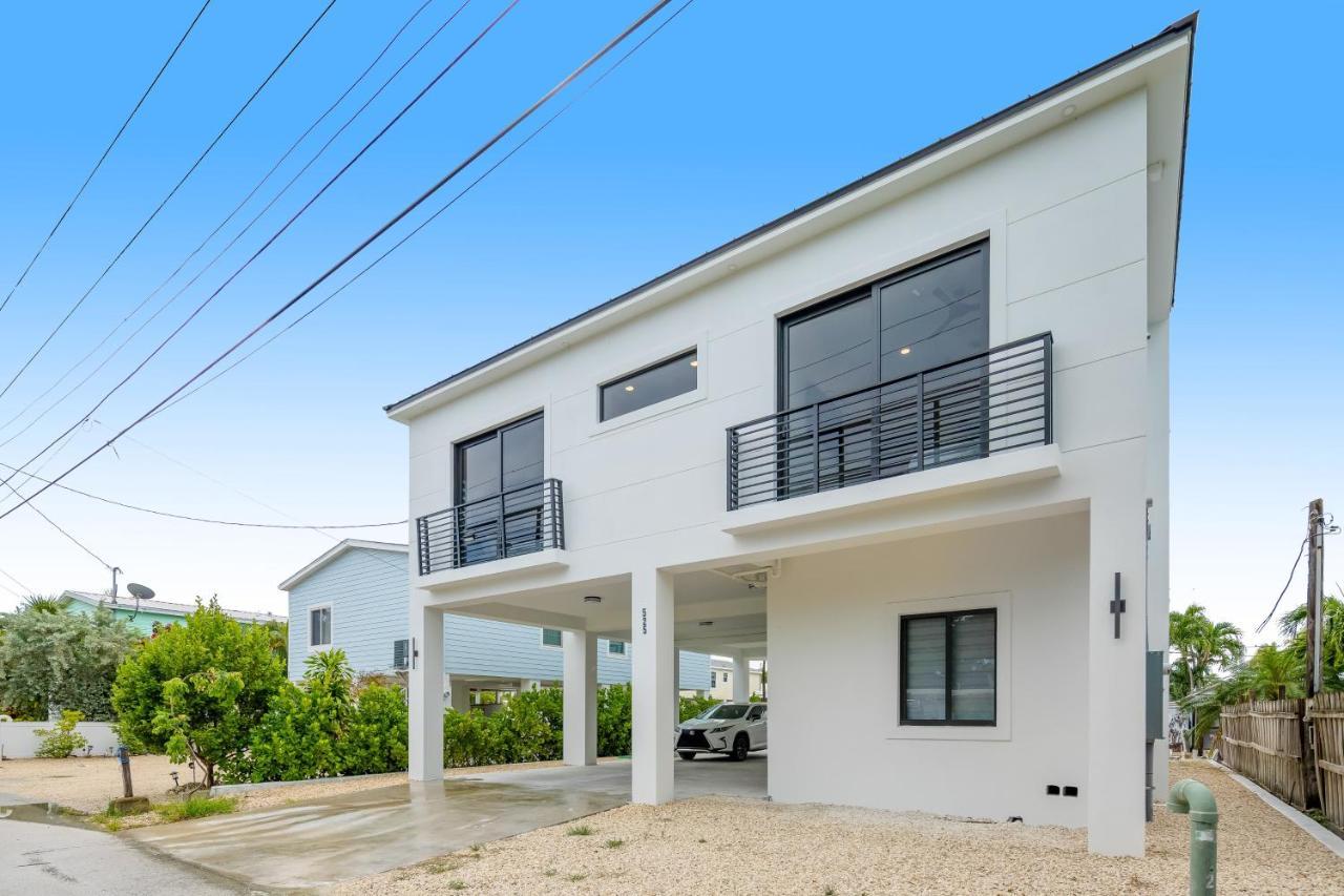 Topical Delight in Marathon, United States