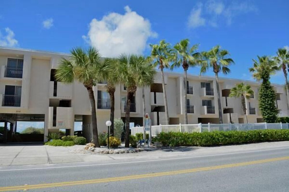 Sunset Terrace 204 - photo 15