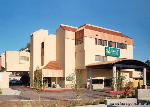 Quality Suites Central