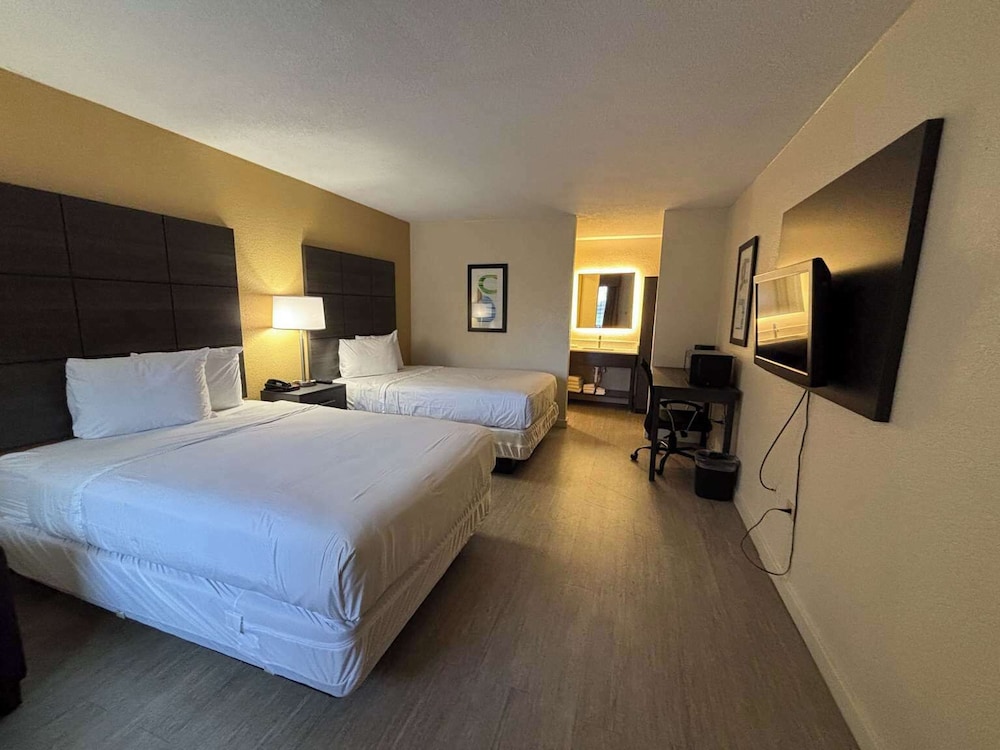 Studio 6 Suites Charlotte NC Northlake - photo 9