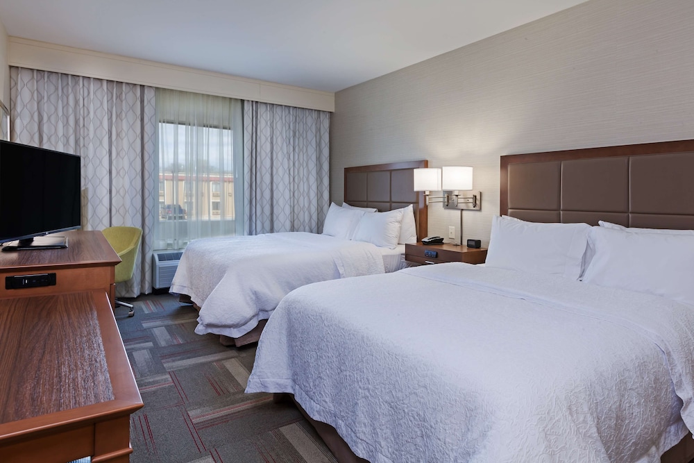 Hampton Inn & Suites Claremore - photo 16