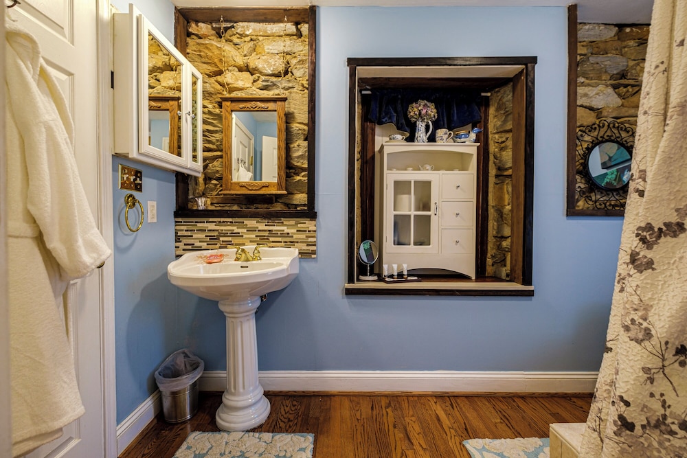 Stone Manor Boutique Inn - photo 31