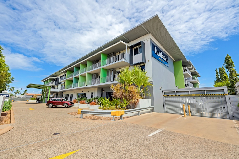 Hudson Berrimah — 4-Star Luxury Hotel in Berrimah, Australia