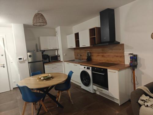 F2 Cosy Avec Jardin - last minute hotel in Saint-Louis