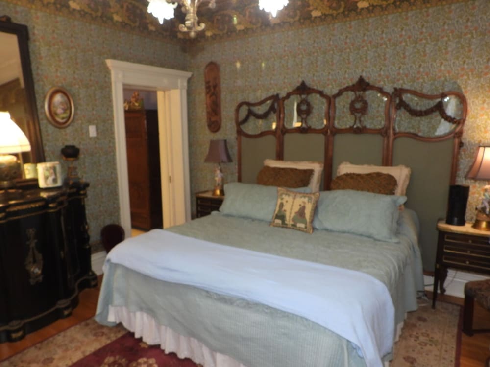 Johnstone Mansion - photo 11