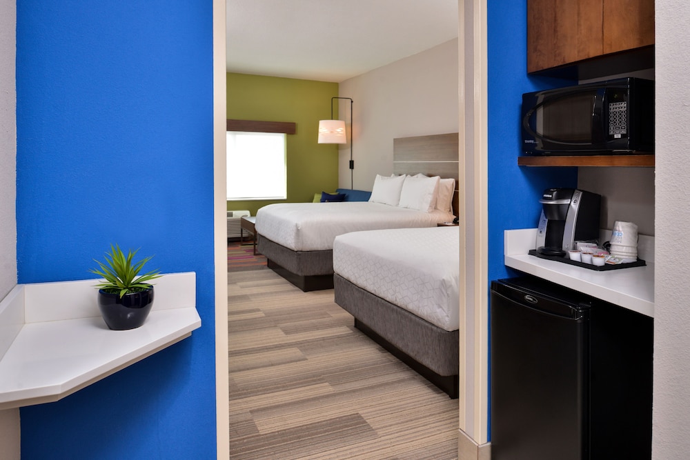 Holiday Inn Express & Suites West Melbourne by IHG - photo 26