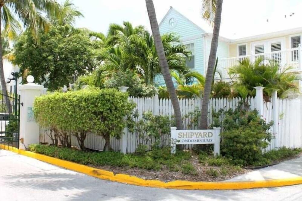 Shipyard Treasure by Avantstay Communal Pool Gated Community Great Location Week Long Stays - photo 30