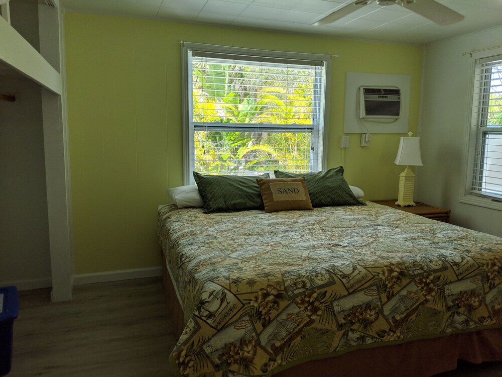 Tropical Winds Motel & Cottages - photo 20