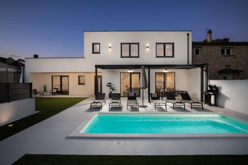 Villa Artis by IstriaLux — 4-Star Luxury Hotel in Marcana, Croatia