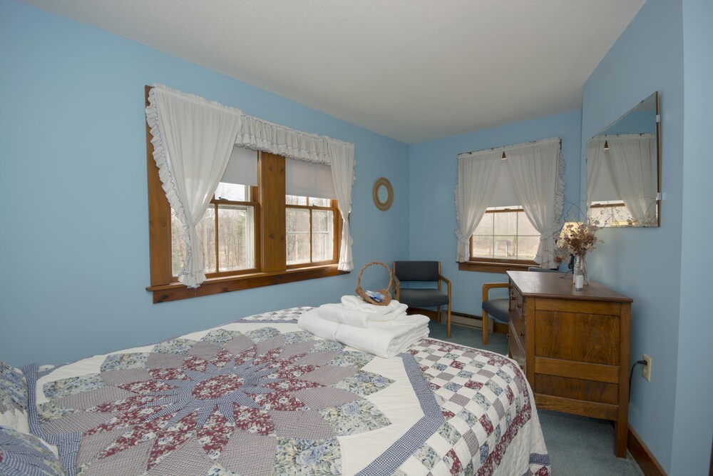 Brook Road Inn - photo 8