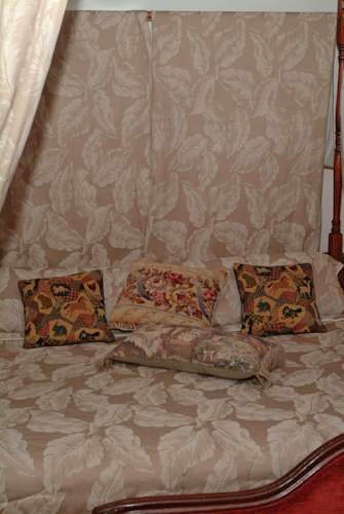 The Inn on the Horse Farm - photo 10
