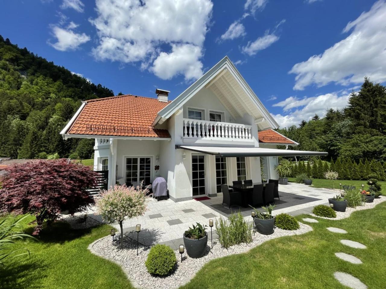 Apartment Tinney — 4-Star Luxury Hotel in Kitzbuehel, Austria