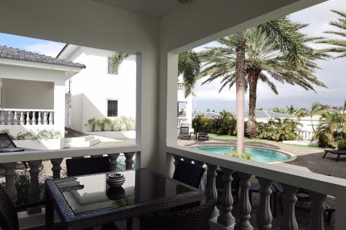 Palm Crest Curacao 151B — 4-Star Luxury Hotel in Willemstad, CURAÇAO