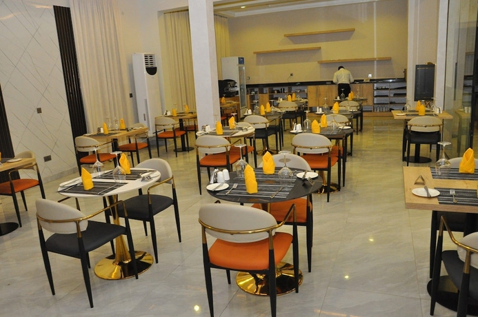 Meridian Luxury Suites - photo 25