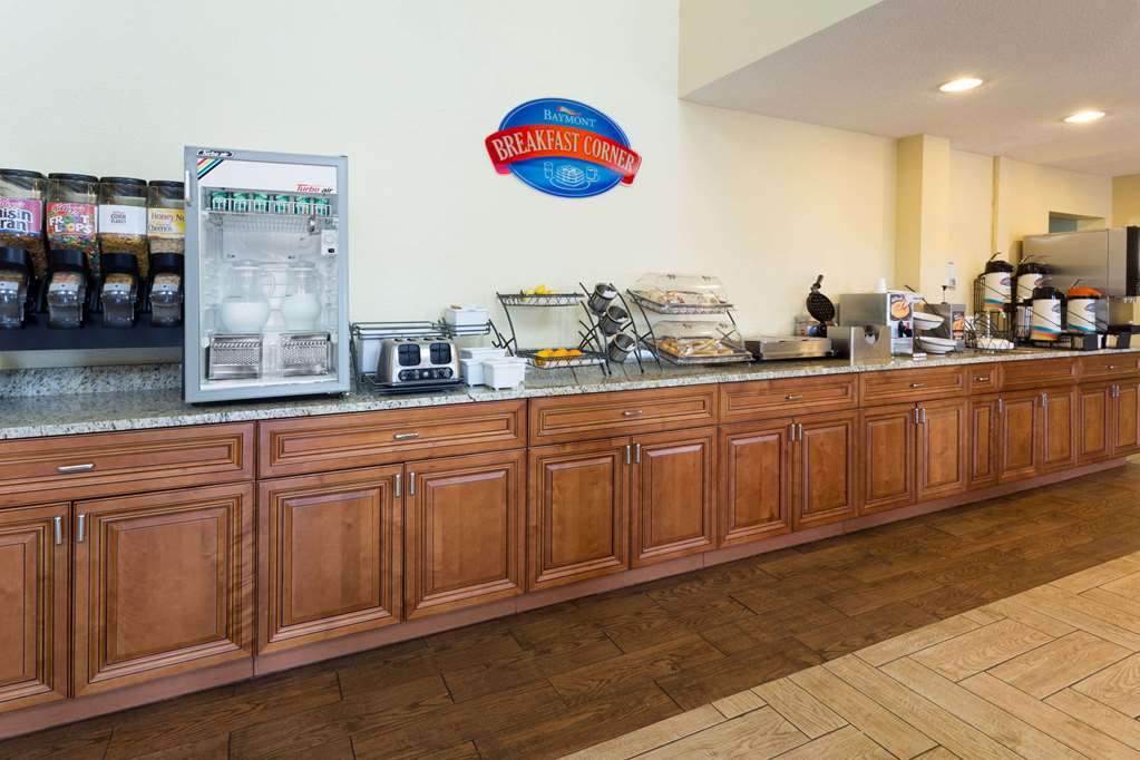 Baymont by Wyndham Beloit - photo 35