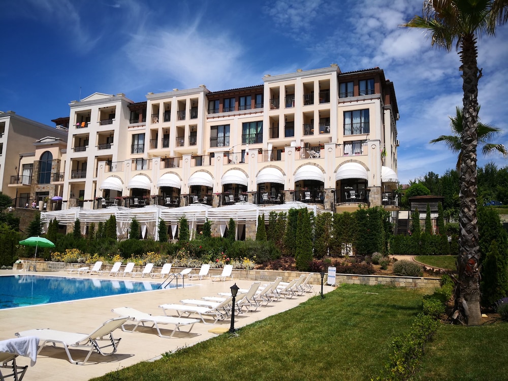 Hisa Bohinc Z Wellnessom — hotel in Tolmin