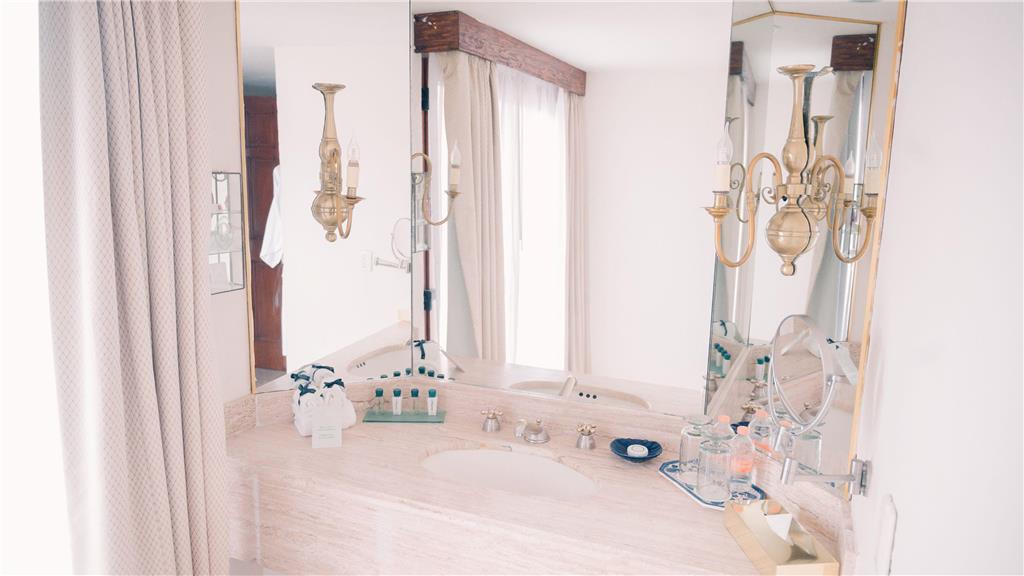 Master Suite bathroom