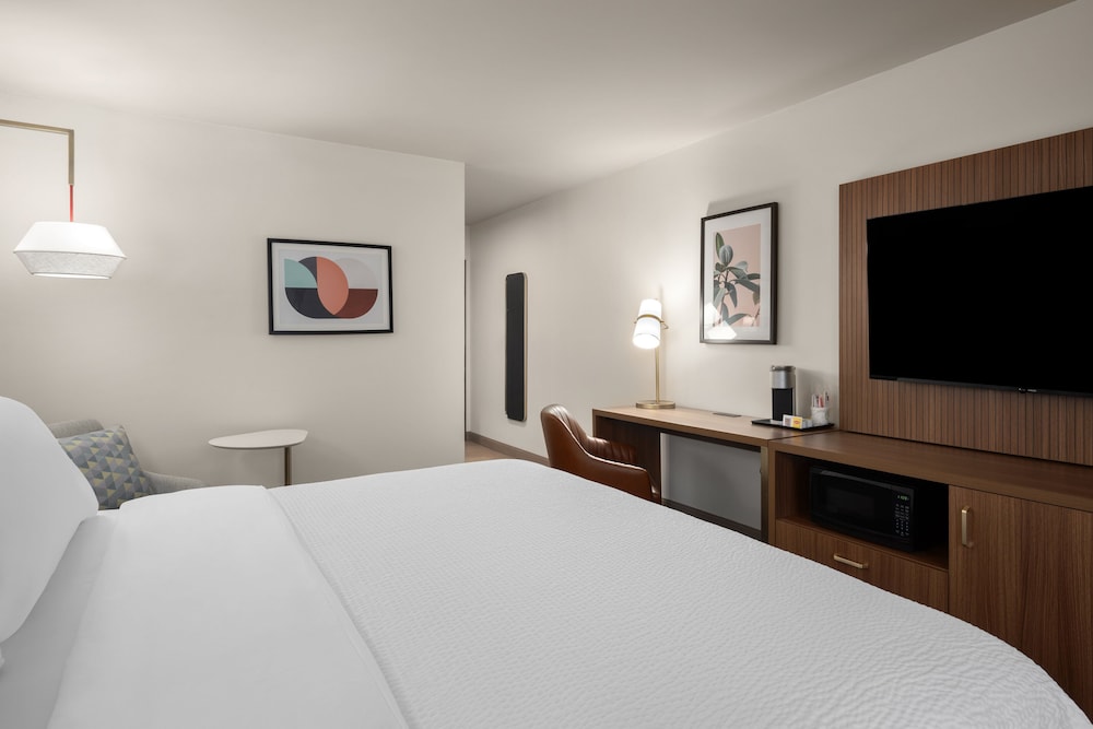 Holiday Inn Ontario by IHG - photo 10