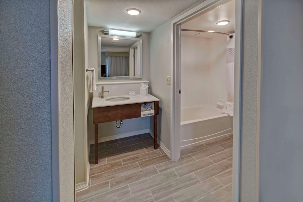 Hampton Inn & Suites Clermont - photo 28