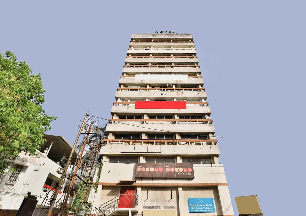 Hotel Rainbow - last minute hotel in Vadodara