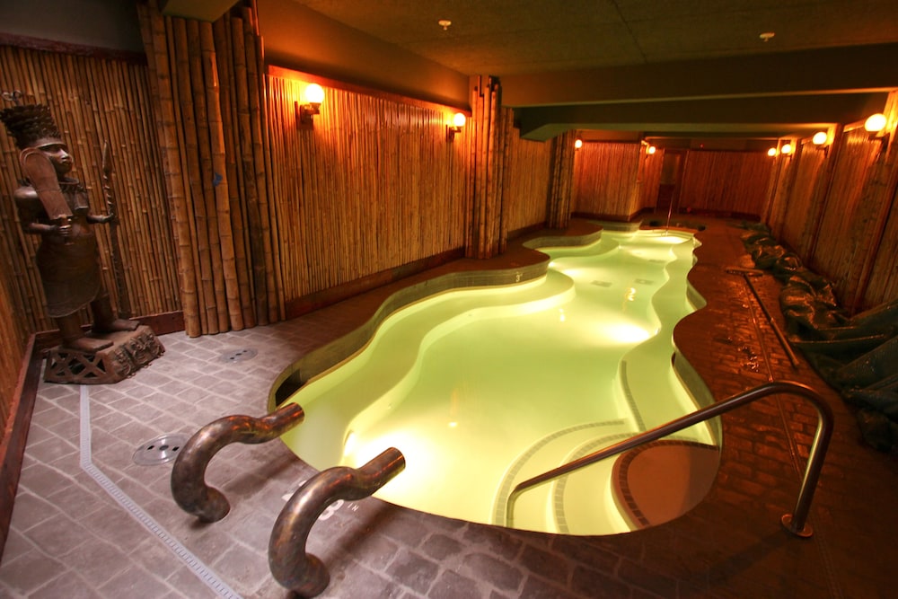 McMenamins Crystal Hotel - photo 33