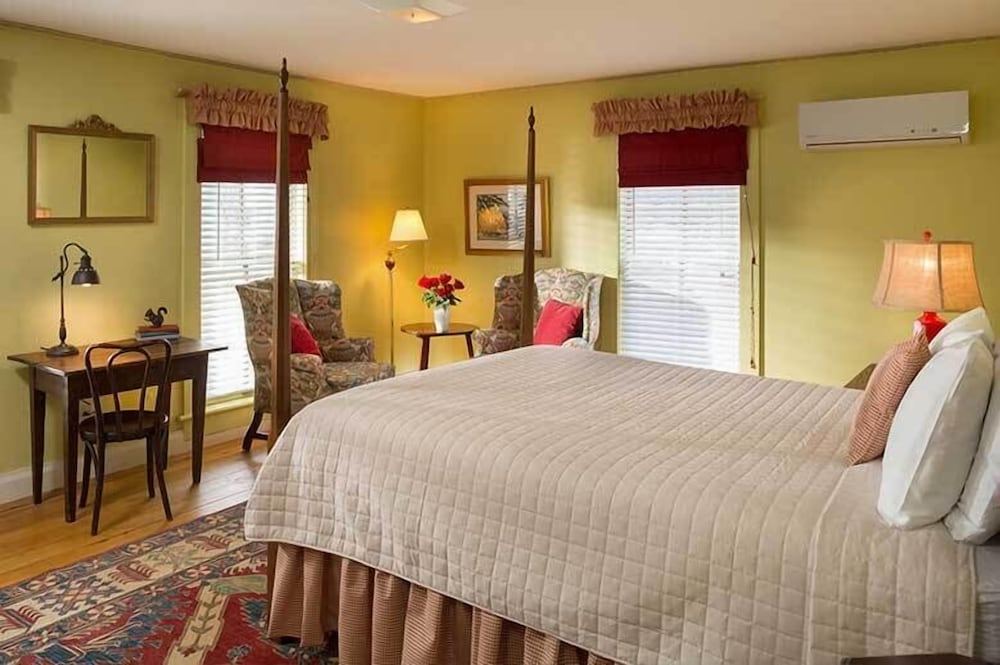 Inner Banks Inn - photo 3